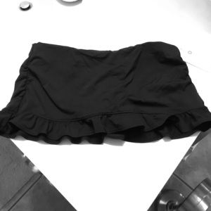Athleta swim skirt black